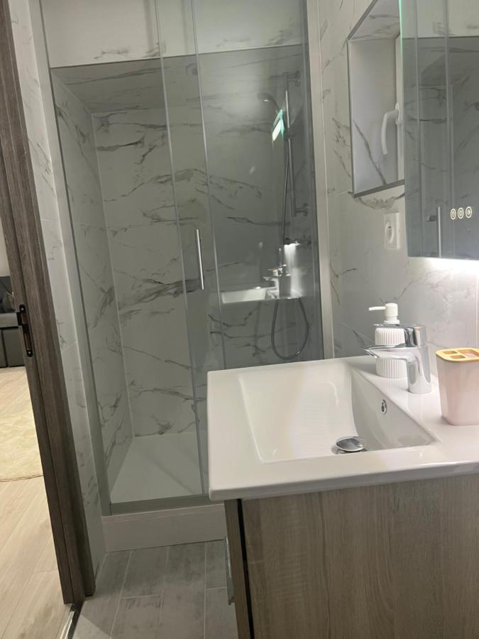 Prestige 21 Apartment